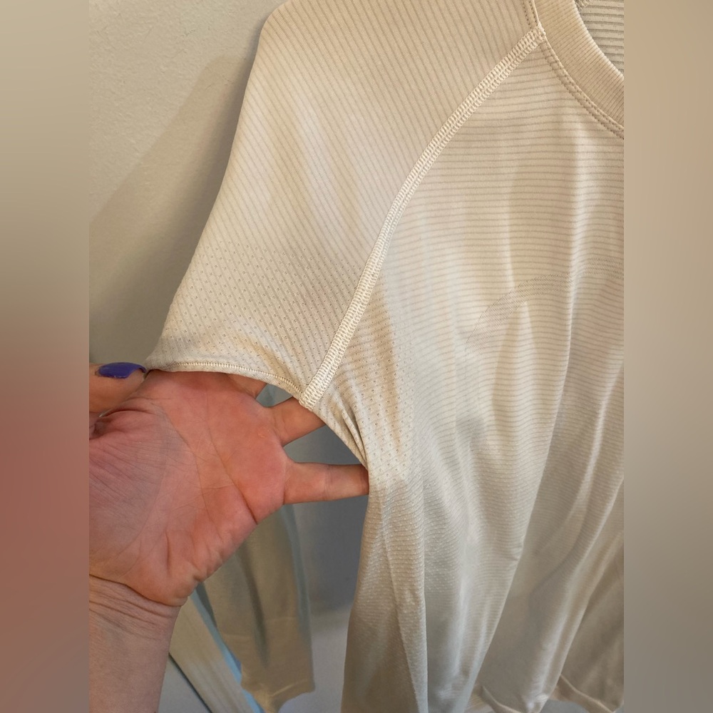 Lululemon Swiftly Tech Long Sleeve Running Shirt Gray and White Stripe size 8 - Picture 3 of 5
